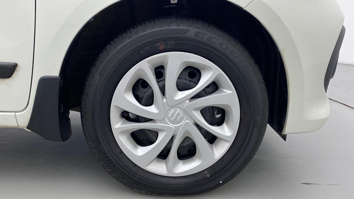 2022 Maruti Celerio VXI d, Petrol, Manual, 2,747 km, Right Front Wheel