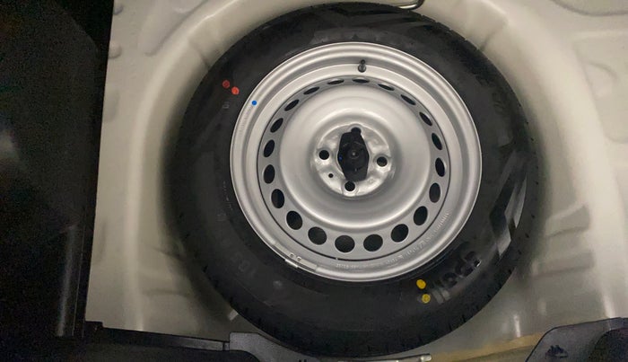 2025 Maruti Baleno SIGMA PETROL 1.2, Petrol, Manual, 5,579 km, Spare Tyre