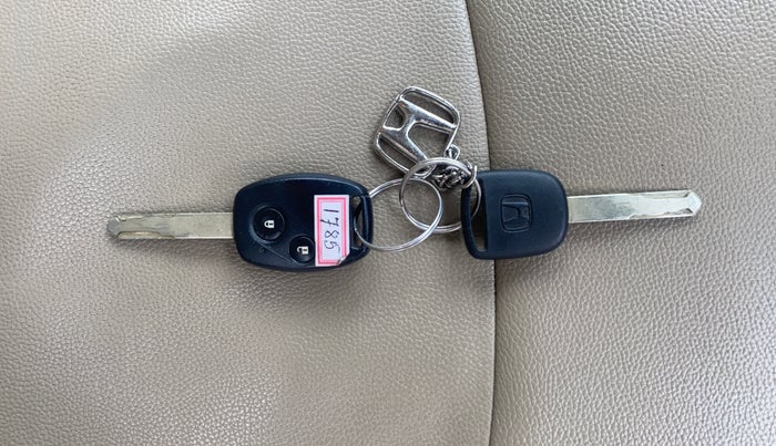 2015 Honda Amaze 1.2L I-VTEC SX, Petrol, Manual, 69,648 km, Key Close Up