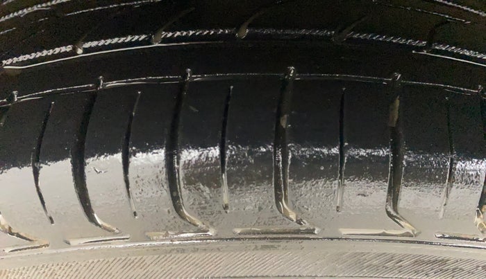 2015 Honda Amaze 1.2L I-VTEC SX, Petrol, Manual, 69,648 km, Right Rear Tyre Tread