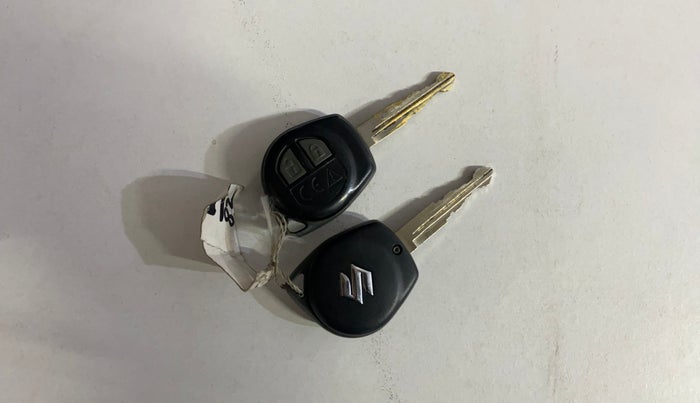 2017 Maruti Baleno DELTA PETROL 1.2, Petrol, Manual, 66,142 km, Key Close Up