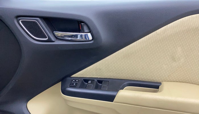 2019 Honda City 1.5L I-VTE V CVT, Petrol, Automatic, 40,131 km, Driver Side Door Panels Control