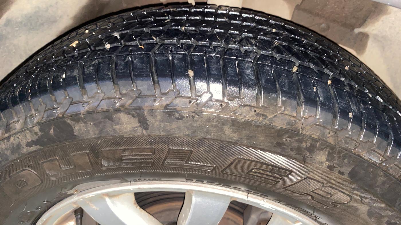 2017 Mahindra XUV500 W10 AWD AT, Diesel, Automatic, 73,537 km, Right Front Tyre Tread