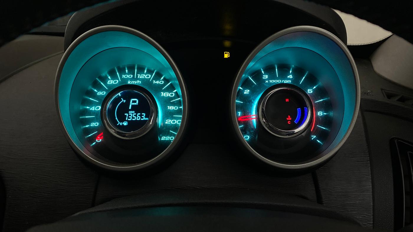 2017 Mahindra XUV500 W10 AWD AT, Diesel, Automatic, 73,537 km, Odometer Image