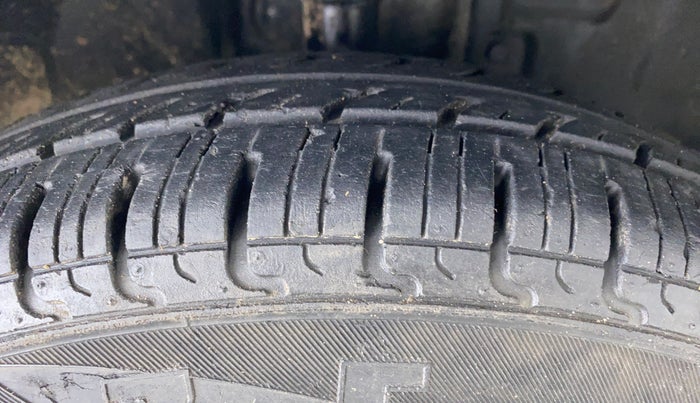 2018 Datsun Redi Go A, Petrol, Manual, 22,237 km, Right Front Tyre Tread