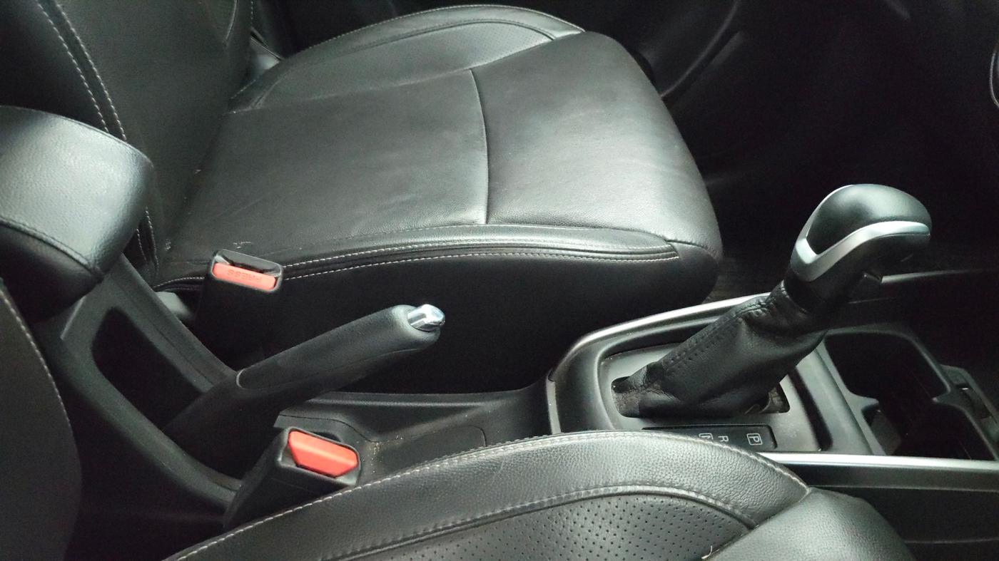 2019 Maruti XL6 ALPHA AT, Petrol, Automatic, 1,28,249 km, Gear Lever