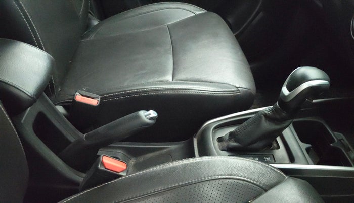 2019 Maruti XL6 ALPHA AT, Petrol, Automatic, 1,28,249 km, Gear Lever