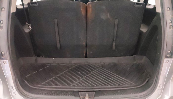 2019 Maruti XL6 ALPHA AT, Petrol, Automatic, 1,28,249 km, Boot Inside