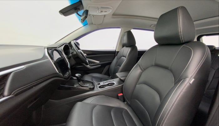 2020 MG HECTOR SHARP 1.5 DCT PETROL, Petrol, Automatic, 55,007 km, Right Side Front Door Cabin