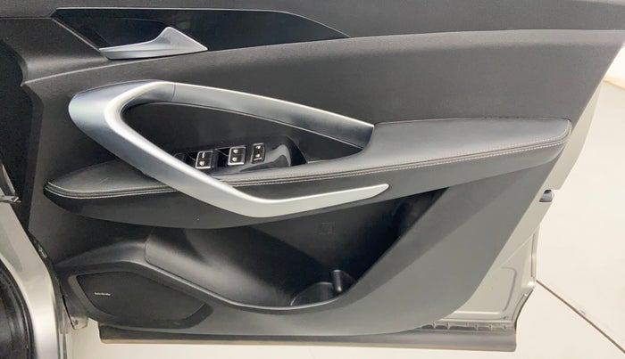 2020 MG HECTOR SHARP 1.5 DCT PETROL, Petrol, Automatic, 55,007 km, Driver Side Door Panels Control