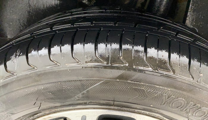2018 Maruti Swift ZXI PLUS, Petrol, Manual, 1,12,825 km, Left Rear Tyre Tread