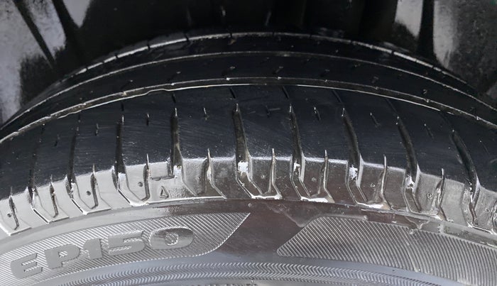 2020 Maruti Ertiga ZXI Plus SHVS, Petrol, Manual, 21,634 km, Left Rear Tyre Tread