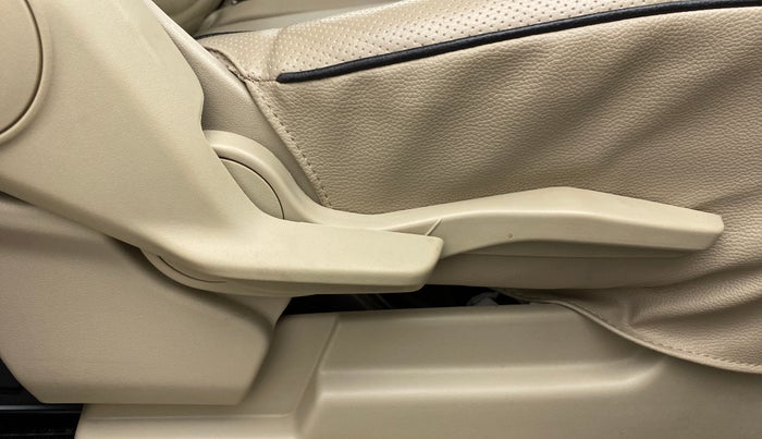 2020 Maruti Ertiga ZXI Plus SHVS, Petrol, Manual, 21,634 km, Driver Side Adjustment Panel