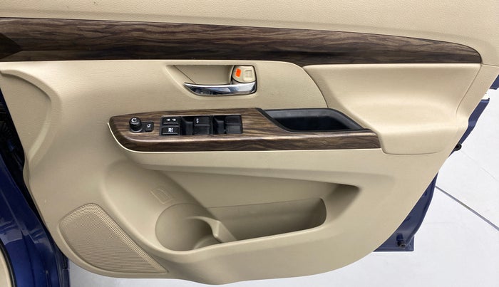 2020 Maruti Ertiga ZXI Plus SHVS, Petrol, Manual, 21,634 km, Driver Side Door Panels Control