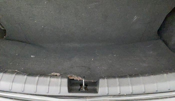 2022 Tata TIGOR XZ PLUS PETROL, CNG, Manual, 60,743 km, Boot Inside