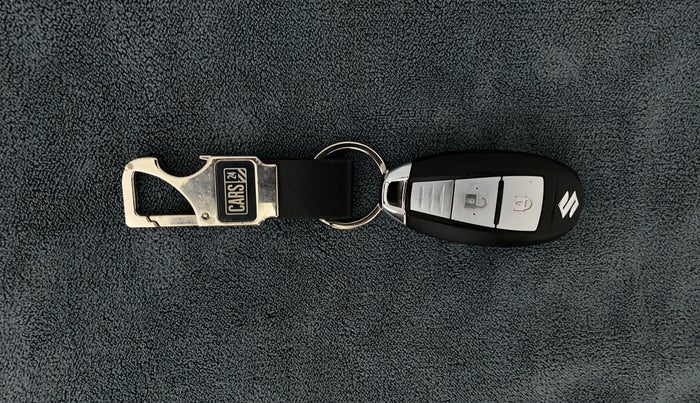 2016 Maruti Baleno ZETA CVT PETROL 1.2, Petrol, Automatic, 69,154 km, Key Close Up