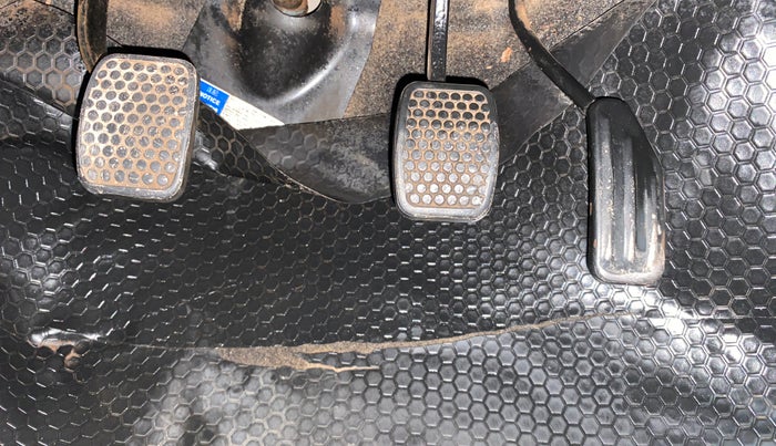 2014 Maruti Alto 800 VXI, Petrol, Manual, 57,446 km, Pedals