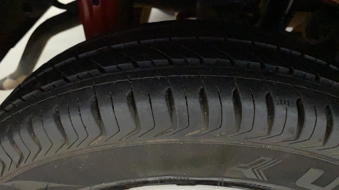 2014 Maruti Alto 800 VXI, Petrol, Manual, 57,446 km, Right Rear Tyre Tread