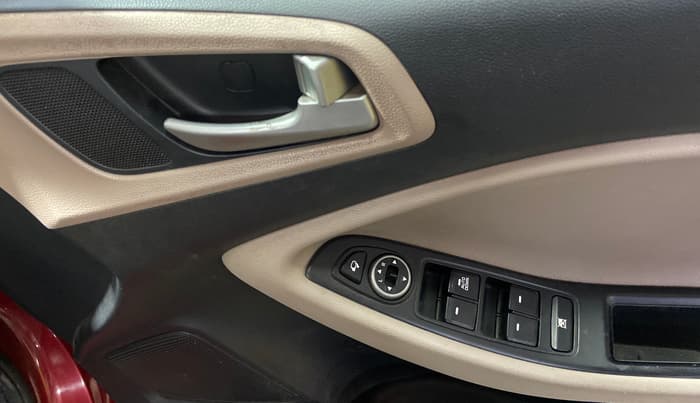 2019 Hyundai Elite i20 SPORTZ PLUS 1.2, Petrol, Manual, 33,793 km, Driver Side Door Panels Control