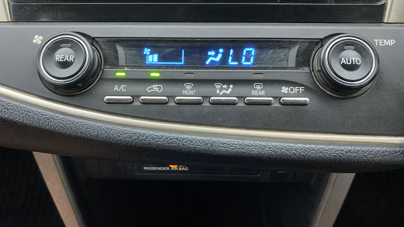 2017 Toyota Innova Crysta 2.8 ZX AT 7 STR, Diesel, Automatic, 90,942 km, Automatic Climate Control
