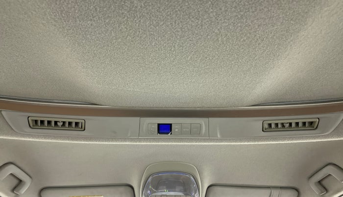 2017 Toyota Innova Crysta 2.8 ZX AT 7 STR, Diesel, Automatic, 90,942 km, Rear AC Vents
