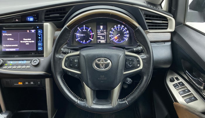 2017 Toyota Innova Crysta 2.8 ZX AT 7 STR, Diesel, Automatic, 90,942 km, Steering Wheel Close Up