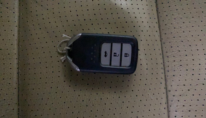 2017 Honda City 1.5L I-VTEC VX, Petrol, Manual, 84,939 km, Key Close Up