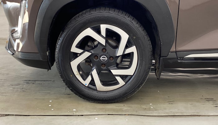 2021 Nissan MAGNITE XV TURBO, Petrol, Manual, 36,188 km, Left Rear Tyre Tread