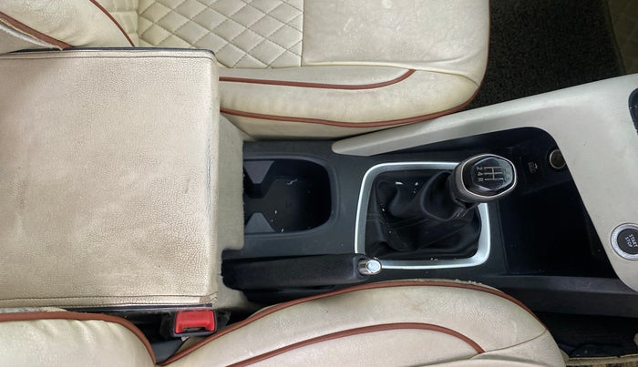 2021 Nissan MAGNITE XV TURBO, Petrol, Manual, 36,188 km, Gear Lever