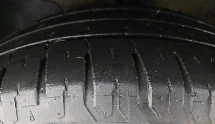 2018 Hyundai Verna 1.6 SX VTVT AT (O), Petrol, Automatic, 32,003 km, Left Front Tyre Tread