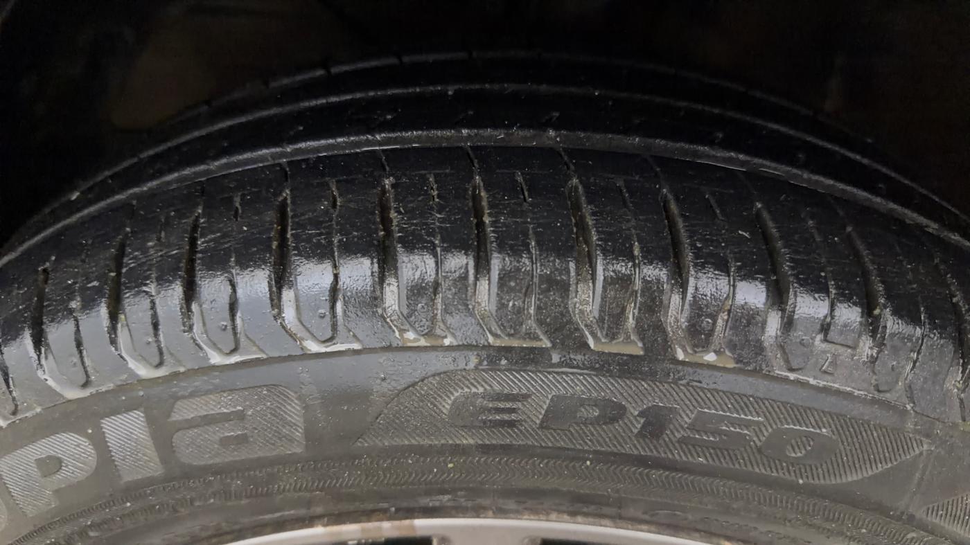 2021 Maruti Ertiga ZXI+ SHVS, Petrol, Manual, 40,633 km, Left Front Tyre Tread