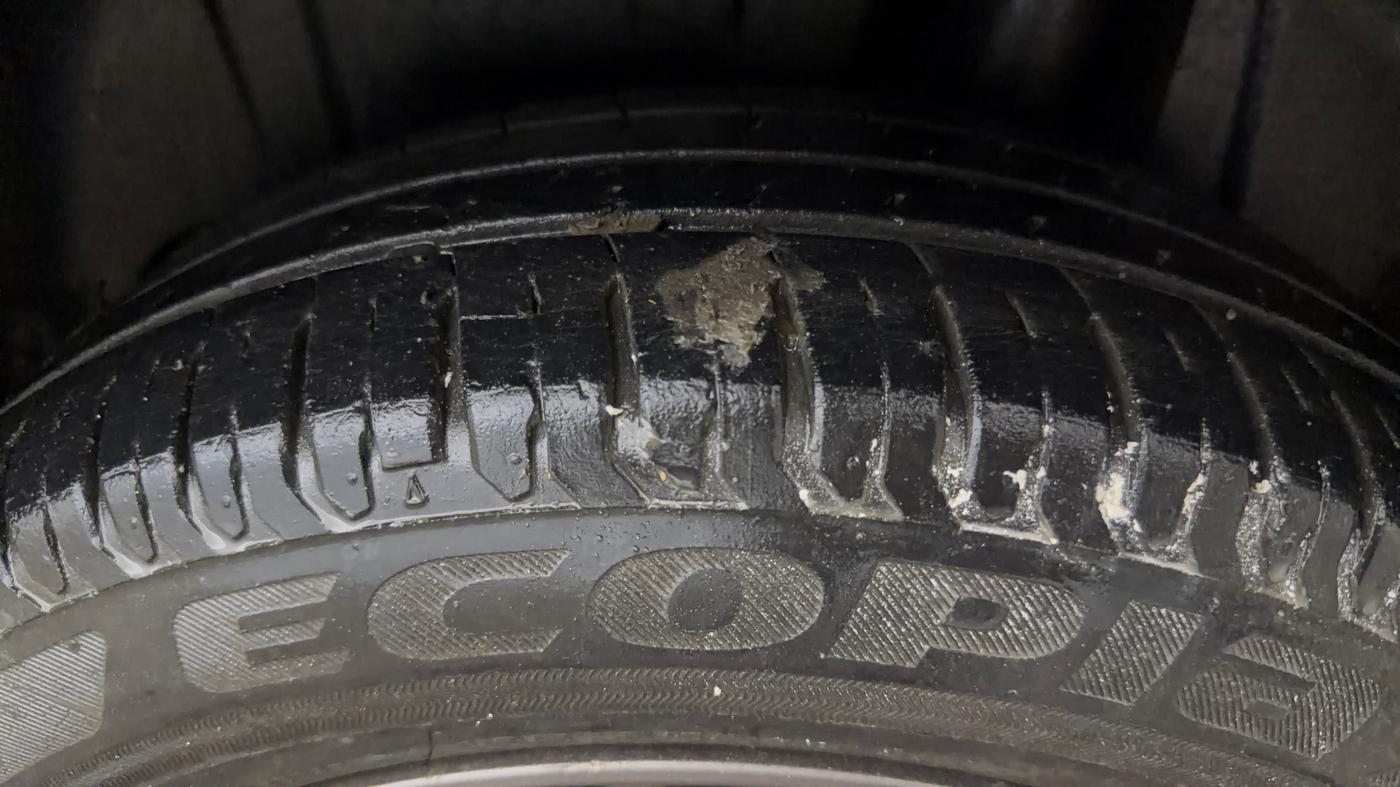 2021 Maruti Ertiga ZXI+ SHVS, Petrol, Manual, 40,633 km, Left Rear Tyre Tread