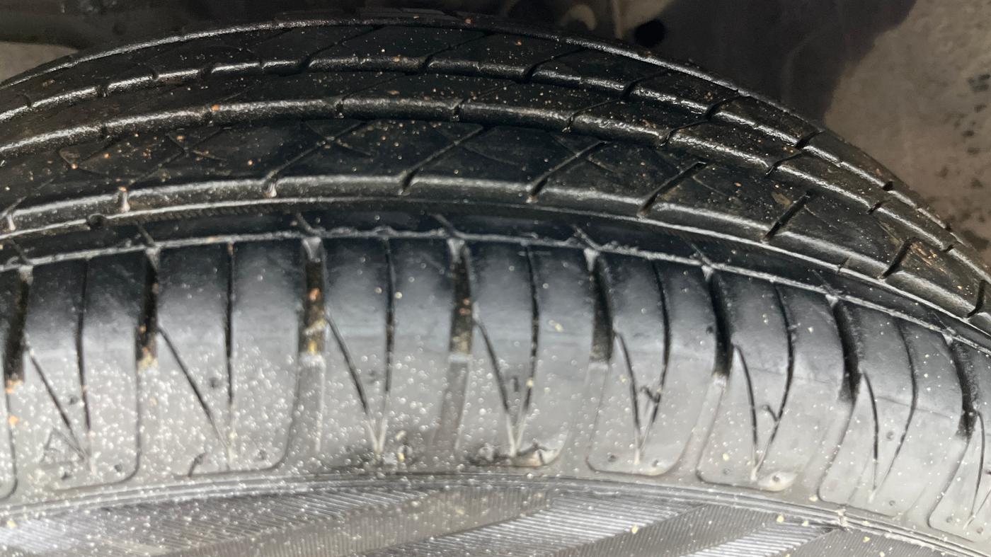 2017 Honda Jazz 1.2L I-VTEC V AT, Petrol, Automatic, 26,208 km, Left Front Tyre Tread