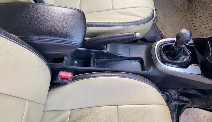 2017 Honda Jazz 1.2L I-VTEC VX, Petrol, Manual, 15,677 km, Gear Lever