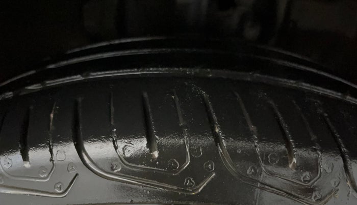 2022 Tata Tiago XT CNG, CNG, Manual, 43,715 km, Right Front Tyre Tread