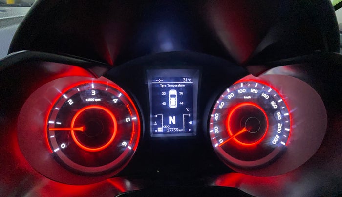 2022 Mahindra XUV300 W6 1.5 DIESEL AMT, Diesel, Automatic, 17,740 km, Odometer Image