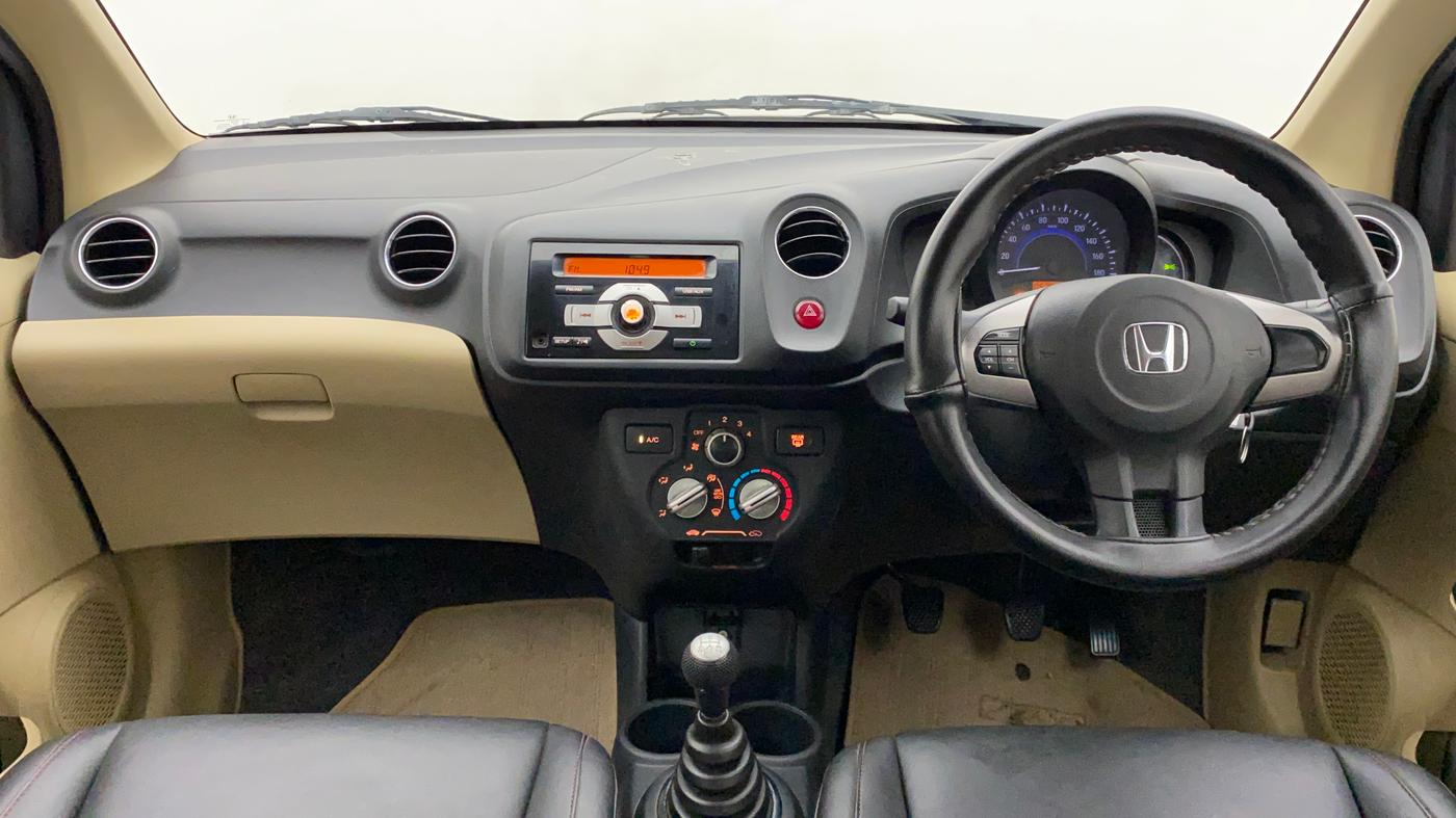 2016 Honda Brio S MT, Petrol, Manual, 53,999 km, Dashboard