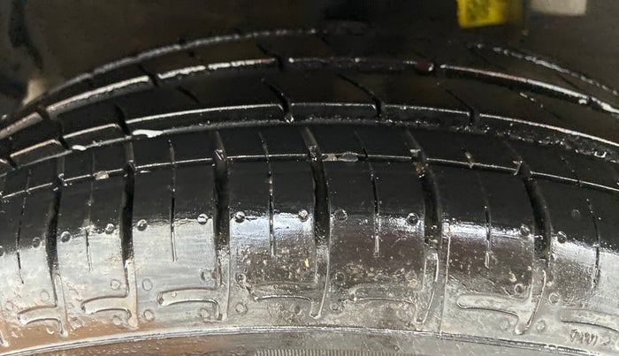 2021 Hyundai AURA S 1.2 Kappa MT, Petrol, Manual, 5,332 km, Right Rear Tyre Tread