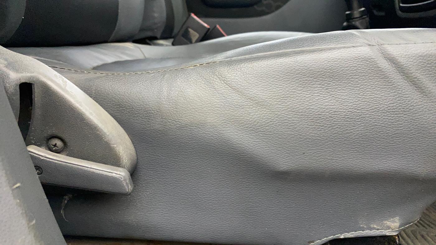 2015 Maruti Alto 800 LXI CNG, CNG, Manual, 61,363 km, Driver Side Adjustment Panel