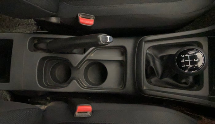 2017 Maruti Vitara Brezza ZDI, Diesel, Manual, 96,958 km, Gear Lever