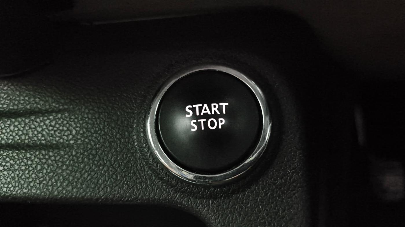 2018 Renault Captur RXT DIESEL DUAL TONE, Diesel, Manual, 1,01,085 km, Keyless Start/ Stop Button