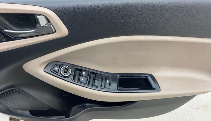 2016 Hyundai Elite i20 ASTA 1.2, Petrol, Manual, 50,475 km, Driver Side Door Panels Control