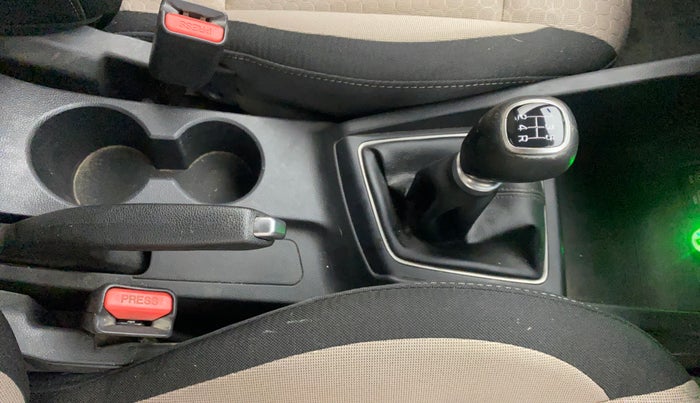 2016 Hyundai Elite i20 ASTA 1.2, Petrol, Manual, 50,475 km, Gear Lever