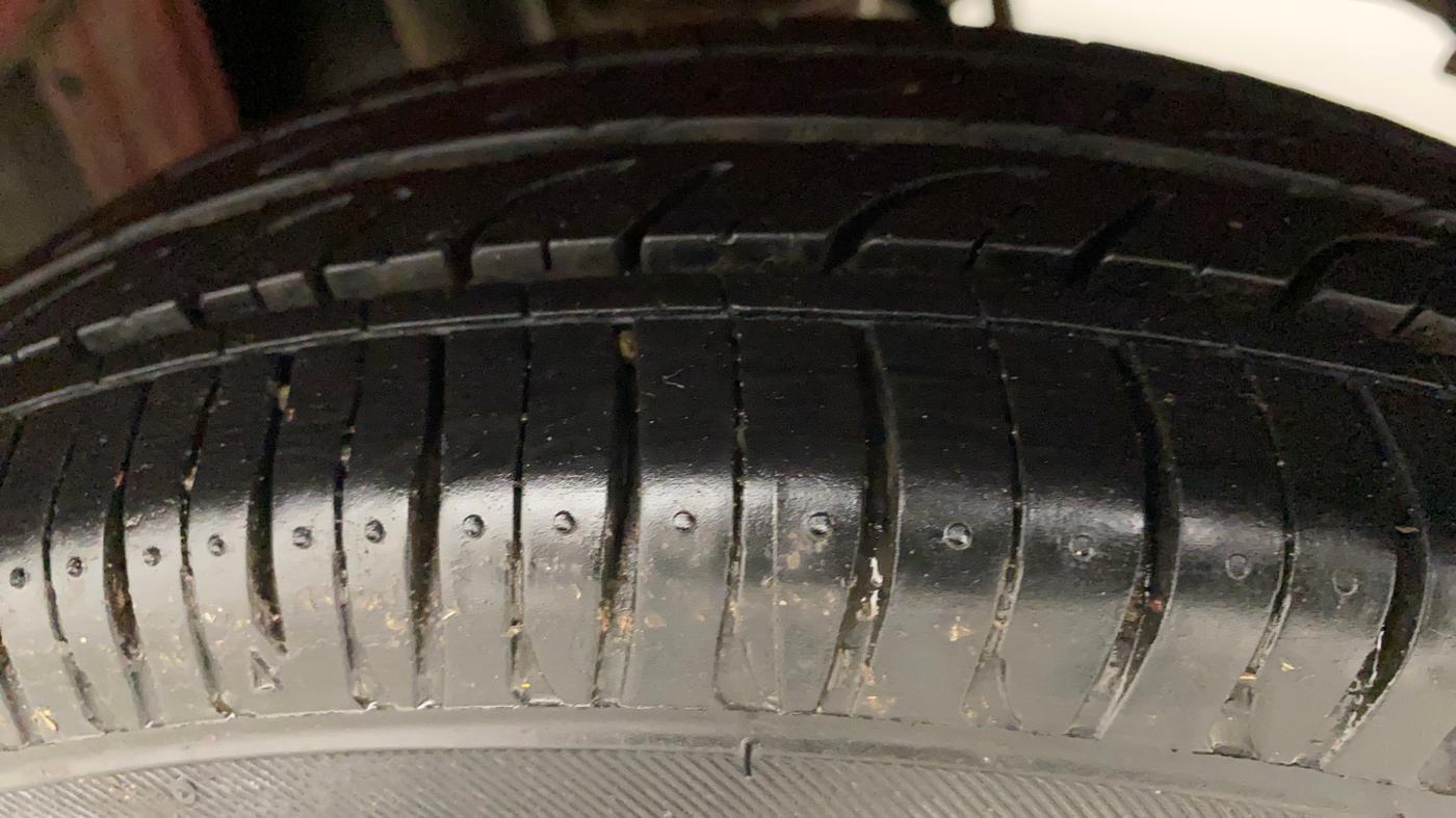 2014 Maruti Alto 800 LXI, Petrol, Manual, 78,276 km, Left Rear Tyre Tread
