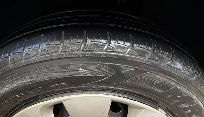 2016 Maruti Baleno DELTA PETROL 1.2, Petrol, Manual, 67,702 km, Left Rear Tyre Tread