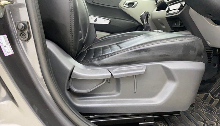 2021 Hyundai GRAND I10 NIOS SPORTZ AMT 1.2 KAPPA VTVT, Petrol, Automatic, 72,467 km, Driver Side Adjustment Panel