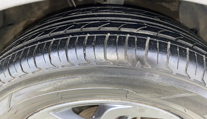 2021 Hyundai GRAND I10 NIOS SPORTZ AMT 1.2 KAPPA VTVT, Petrol, Automatic, 72,467 km, Right Front Tyre Tread