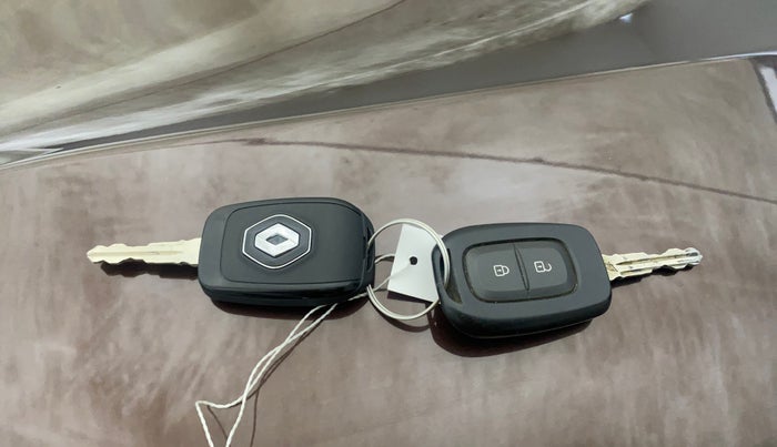 2021 Renault Duster RXZ 1.5 PETROL MT, Petrol, Manual, 51,098 km, Key Close Up