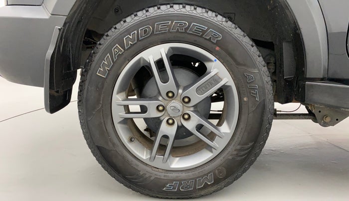 2021 Mahindra Thar LX PETROL HT 4WD AT, Petrol, Automatic, 25,178 km, Right Rear Wheel