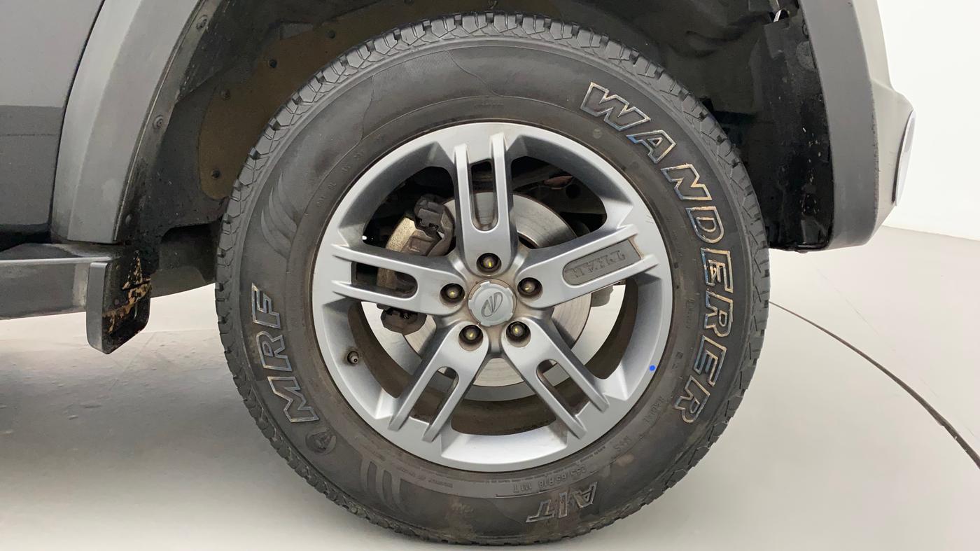 2021 Mahindra Thar LX PETROL HT 4WD AT, Petrol, Automatic, 25,178 km, Right Front Wheel